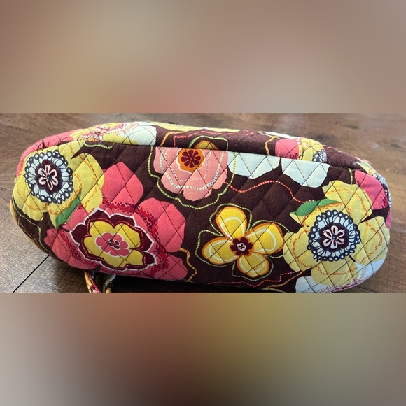 Vera Bradley buttercup toggle large quilted tote bag - Picture 13 of 16